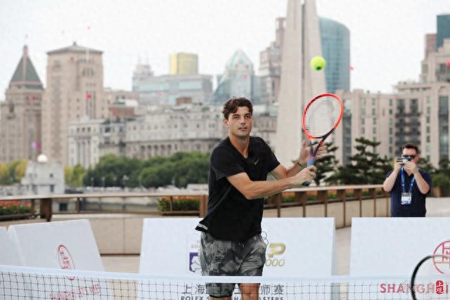 但只要在接 但只要在接