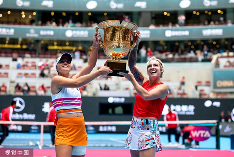 年轻球员在 年轻球员在